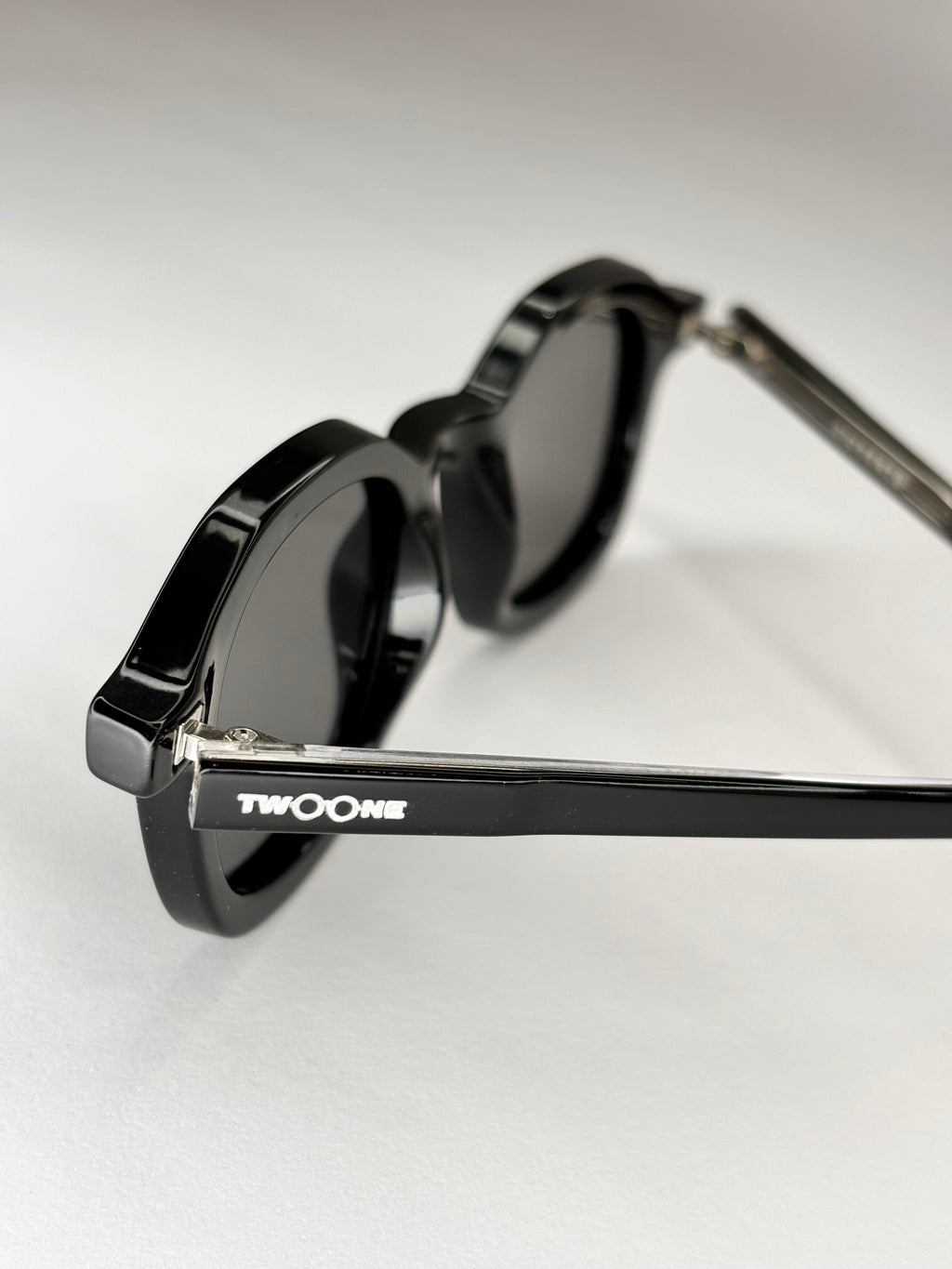 GIOVENTU™ black